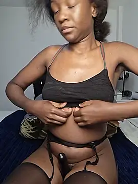 XXX chat uživo modela RosslynRivers