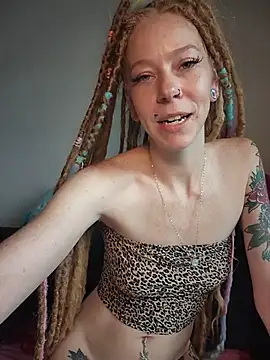 Chat XXX en directo de LucidLucy