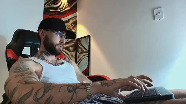 Luke_davis01 XXX чат на живо