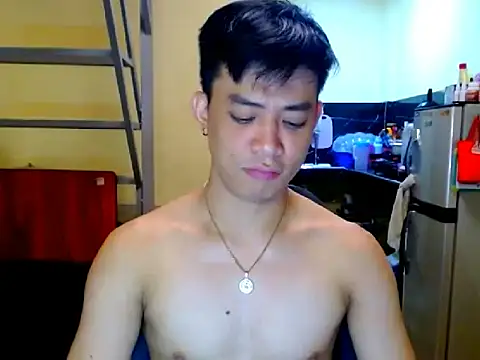 AsianCUMQUICKLY: διαδικτυακό σόου στην κάμερα