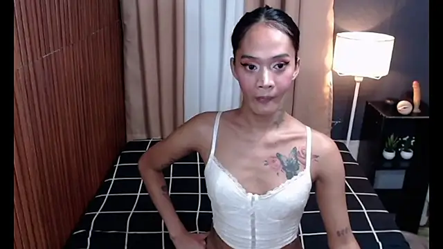 yoursexyyassy Adlı Modelin Canlı XXX Sohbeti