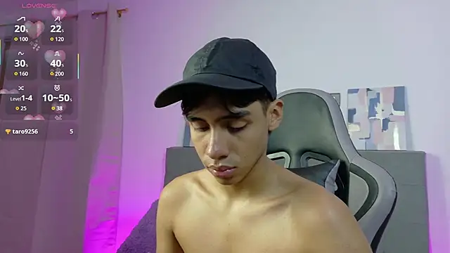 Eros_Lux Adlı Modelin Canlı XXX Sohbeti