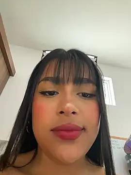 Chat XXX en directo de Mariangel_11