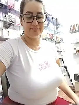 keilymadam's Live XXX Chat