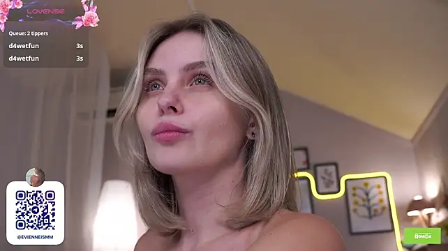 _Lunea_Evienne_ Webcamshow