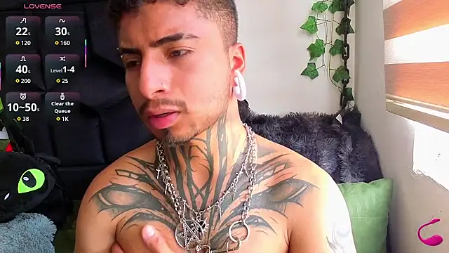 JuanCamiilo_66 Webcam show