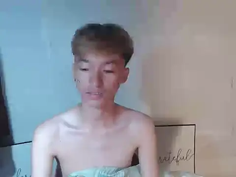 Fem_phiLboy69: онлайн-секс-чат