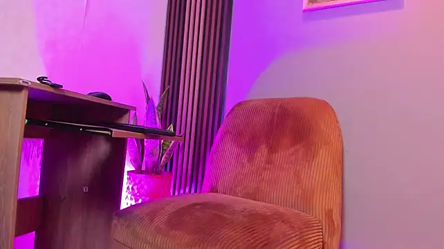 צ'אט XXX בשידור חי של HellLilith_
