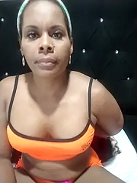 Camille_rose_ Adlı Modelin Canlı XXX Sohbeti