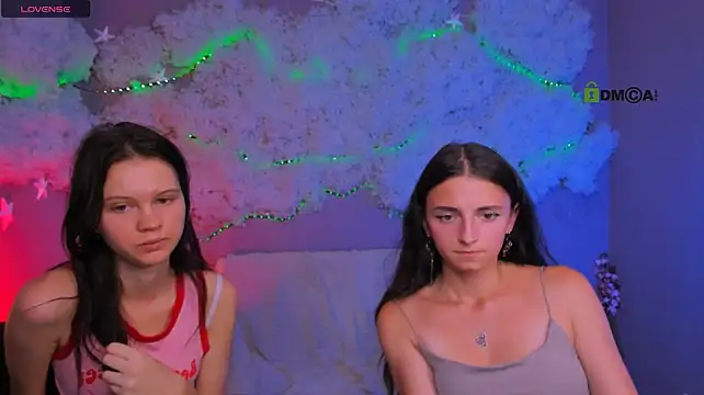 Chatroom XXX en direct de caroline_honeyy