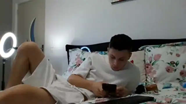 CarlosSpaniolu1 Webcam Show