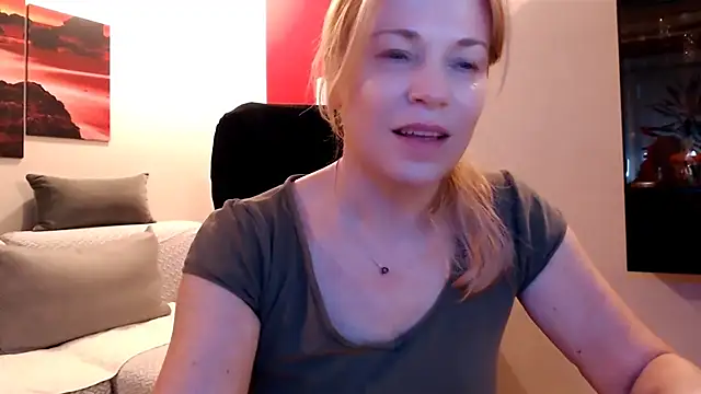 Chatroom XXX en direct de love-bionda