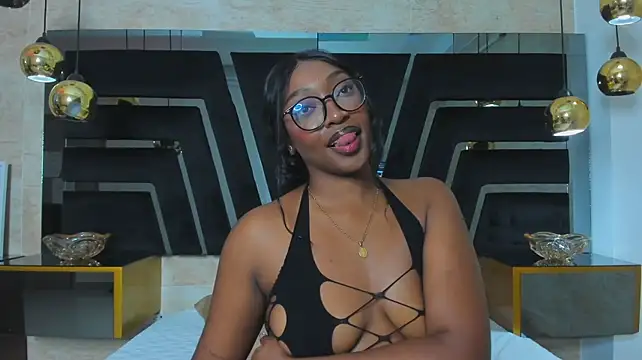 YallianaBrooks' Live XXX Chat