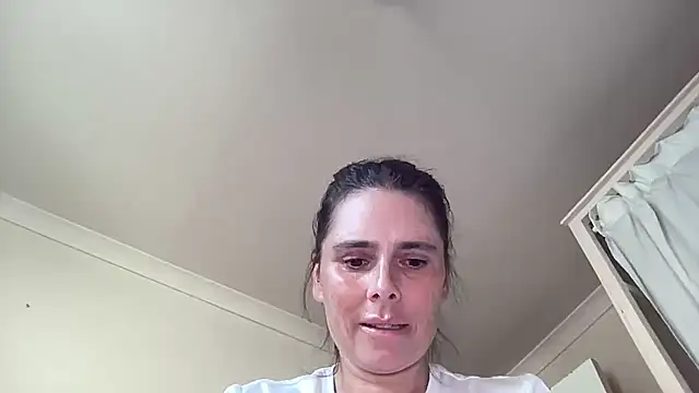Chat XXX en directo de JadeLucy