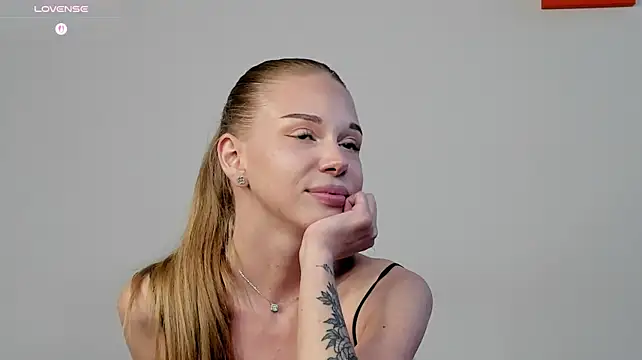 Chat +18 de oh_mia ao vivo