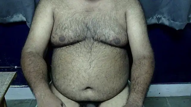 Pokazy przed kamerką – hairysubcub_70
