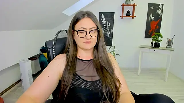 Chatroom XXX en direct de MistressDarrah
