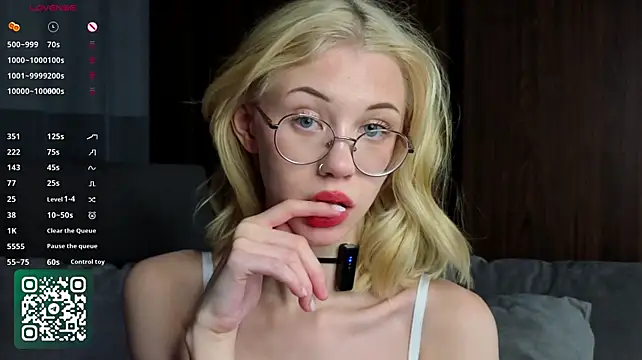 MaryAllston Chat XXX in diretta