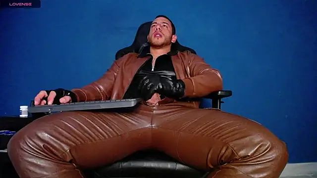 Chat XXX ao vivo de Maxxxpowerful