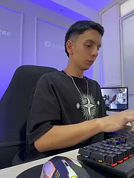 Liam_Fiire webkamerás műsora