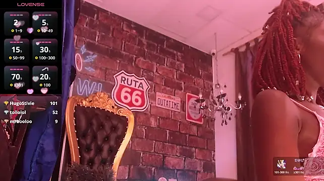 MilaHallu's Webcam Show
