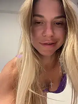 KatrinBloom 现场XXX聊天