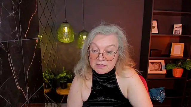 NataliMellow élő XXX-chatje