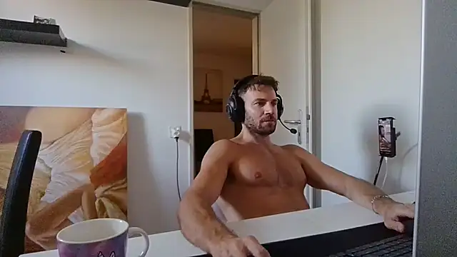 alpha-hunk Webcam-Show