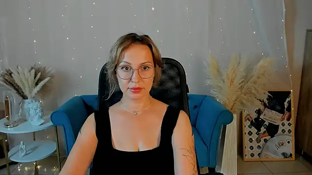 Charlotte_Hudson's Live XXX Chat