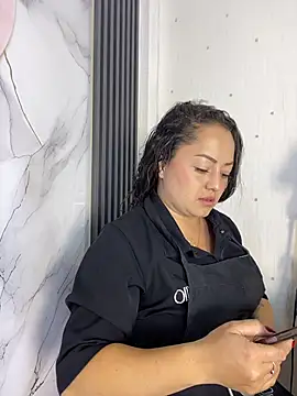 XXX chat uživo modela Nails_Lucia