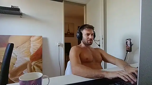 alpha-hunk Live XXX-Chat