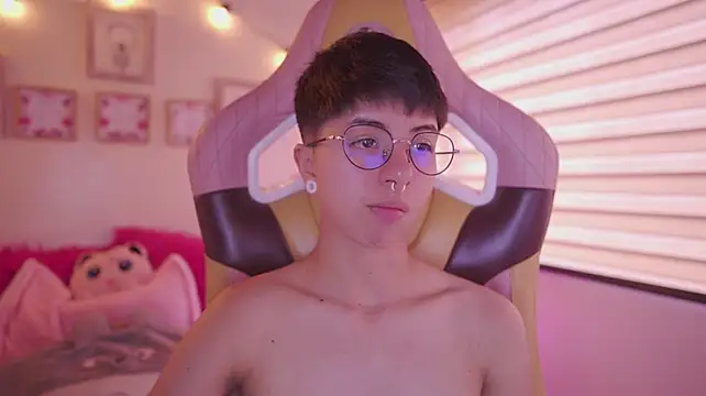 แชท XXX สดของ tommy_blue