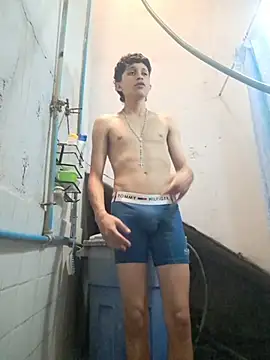 Jay_Boy_ Show in webcam