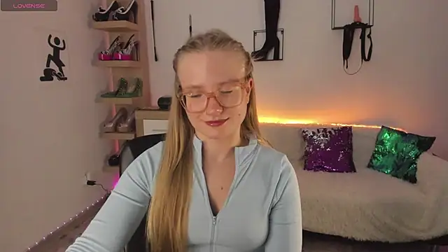 NancyHottie's Live XXX Chat