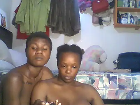 Ladysweetness23's Live XXX Chat