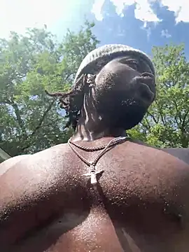 הופעת וובקאם של TheMightyDxXx