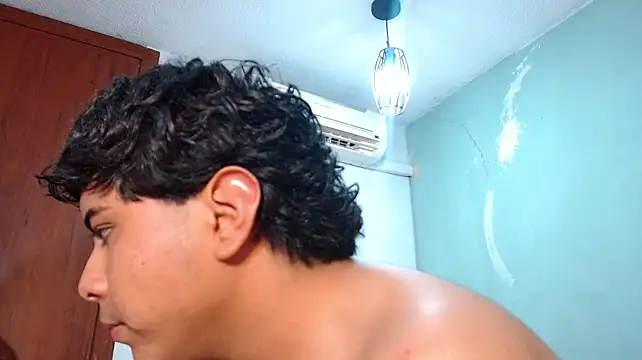 Show de stefano_piero na webcam