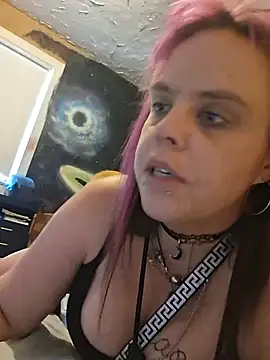 TWiSTYTheTwizted's Live XXX Chat