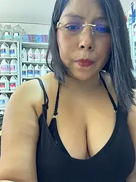 ISABELLA__LUNA live XXX chat