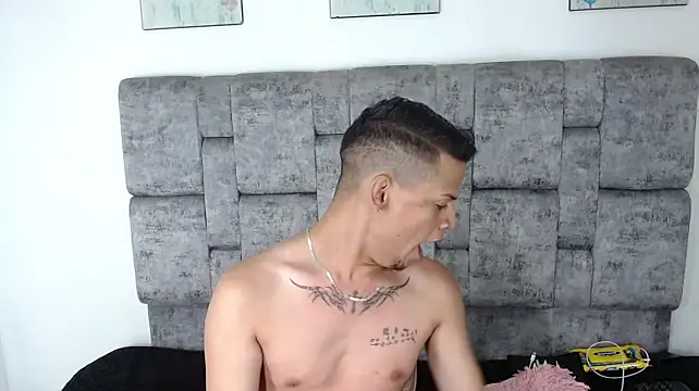 axcel_boy_ live XXX chat