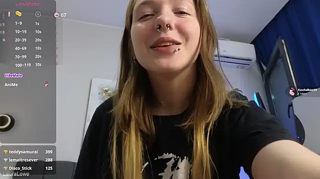 LauraLowe 라이브 XXX 채팅