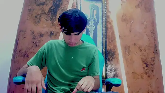 Tyler_schoby লাইভ XXX চ্যাট