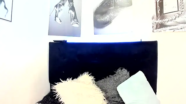 LinaBrowm's Live XXX Chat