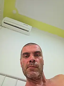 SIRMASTERDOMINATORXXL élő XXX-chatje