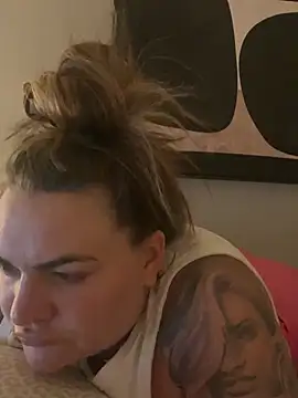 HeyBABYGIRL webkamerás műsora