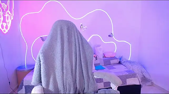 Valery_tiny Adlı Modelin Canlı XXX Sohbeti