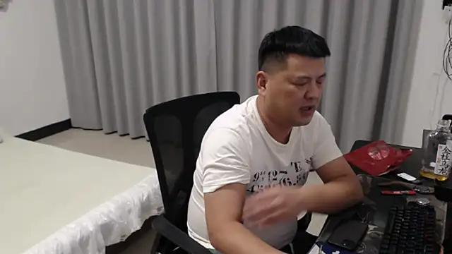 zhang1118 现场XXX聊天
