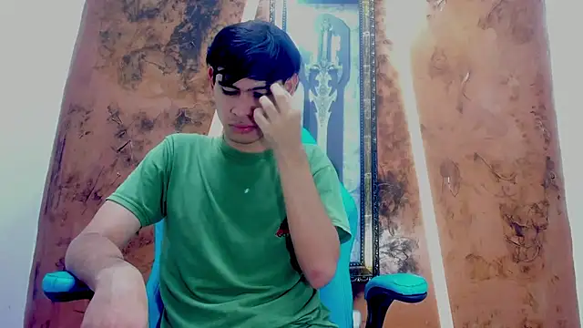 Tyler_schoby XXX чат на живо