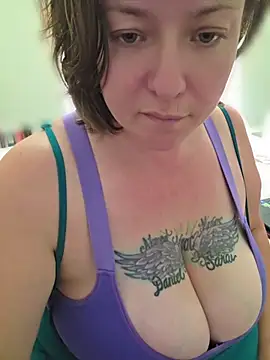 julimonroe's Live XXX Chat