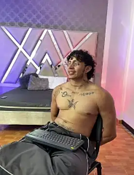 Chatroom XXX en direct de JayTaylorr
